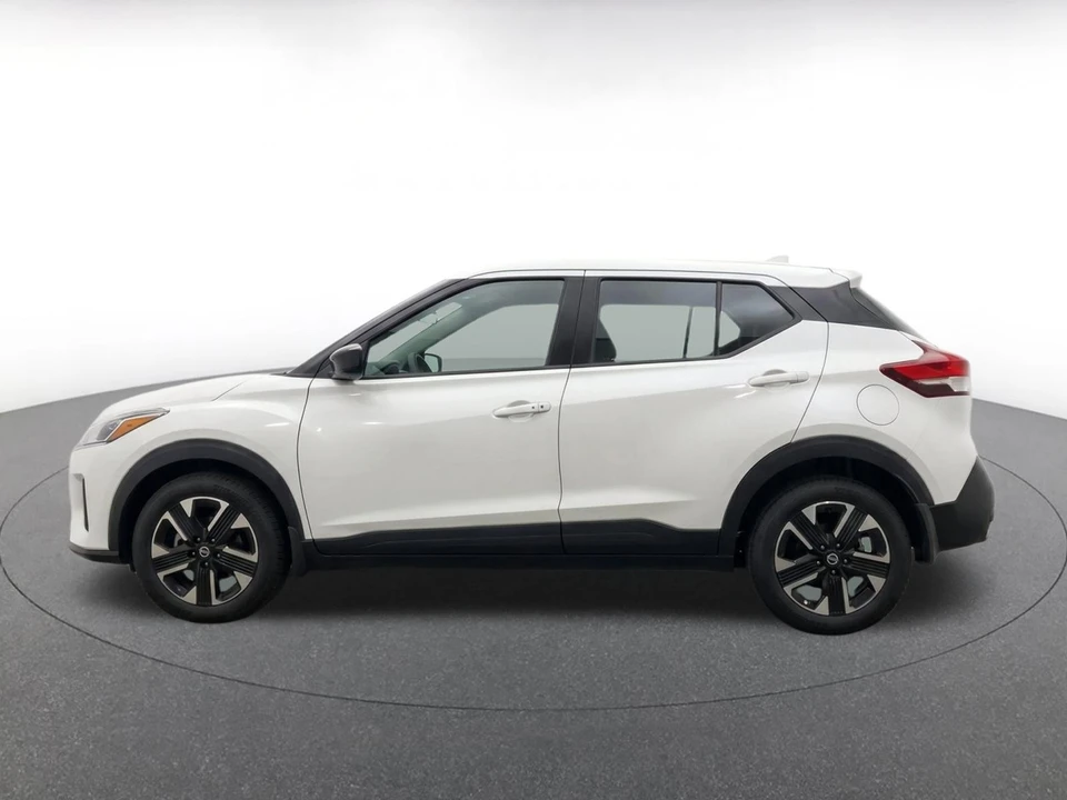 2026 Nissan Kicks - Image 4 of 24