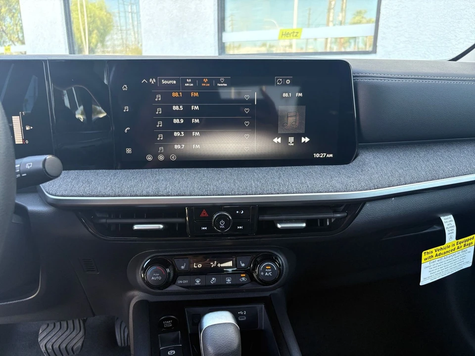 2026 Nissan Kicks - Image 18 of 31