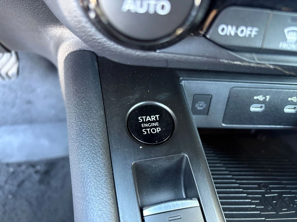 2026 Nissan Kicks - Image 24 of 31