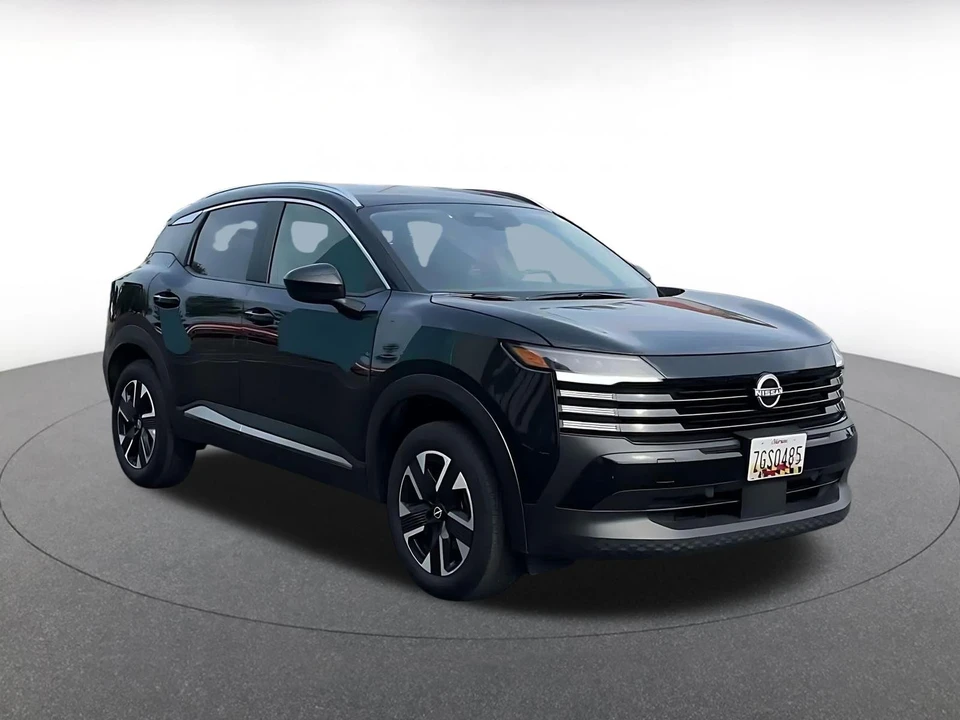 2026 Nissan Kicks - Image 3 of 31