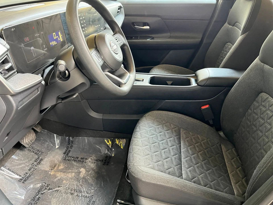 2026 Nissan Kicks - Image 24 of 31