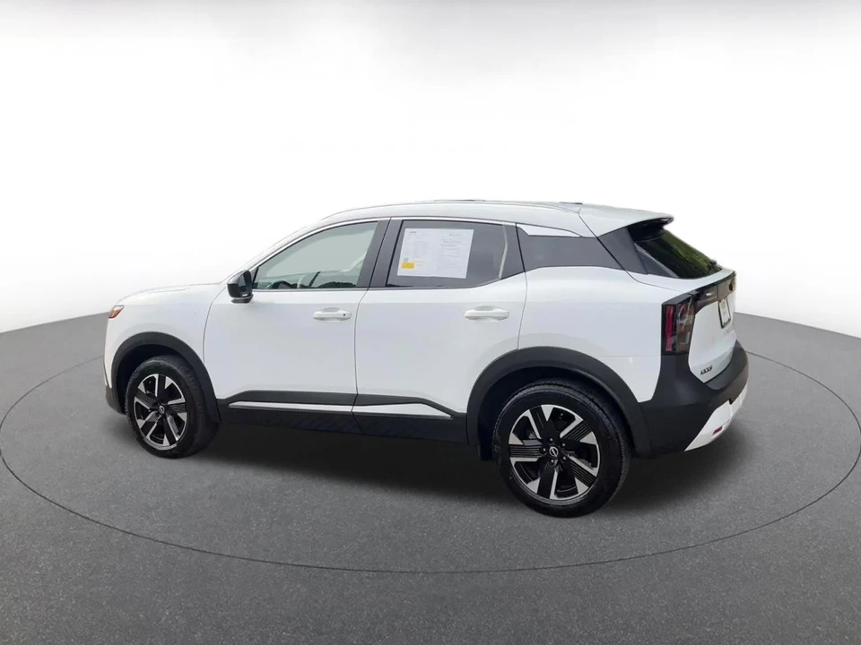 2026 Nissan Kicks - Image 12 of 31