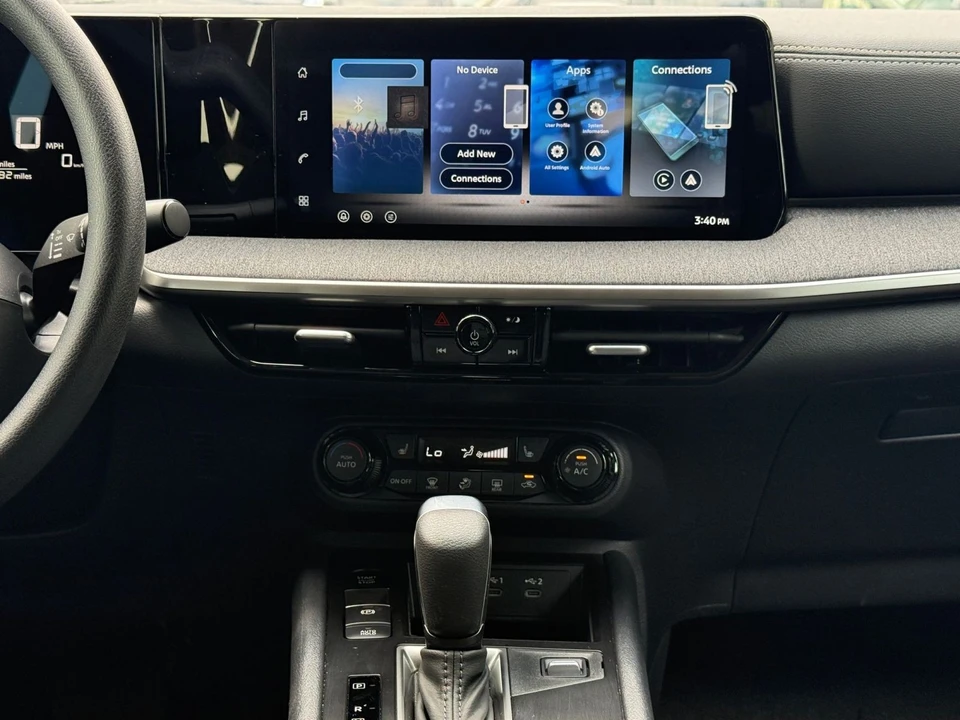 2026 Nissan Kicks - Image 18 of 31