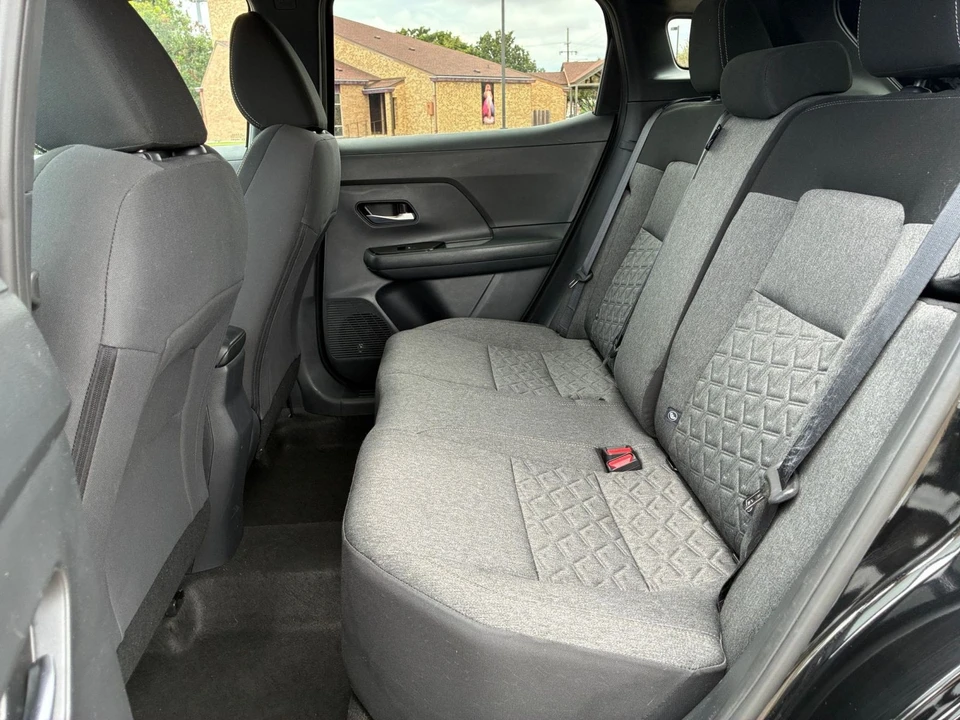 2026 Nissan Kicks - Image 26 of 31