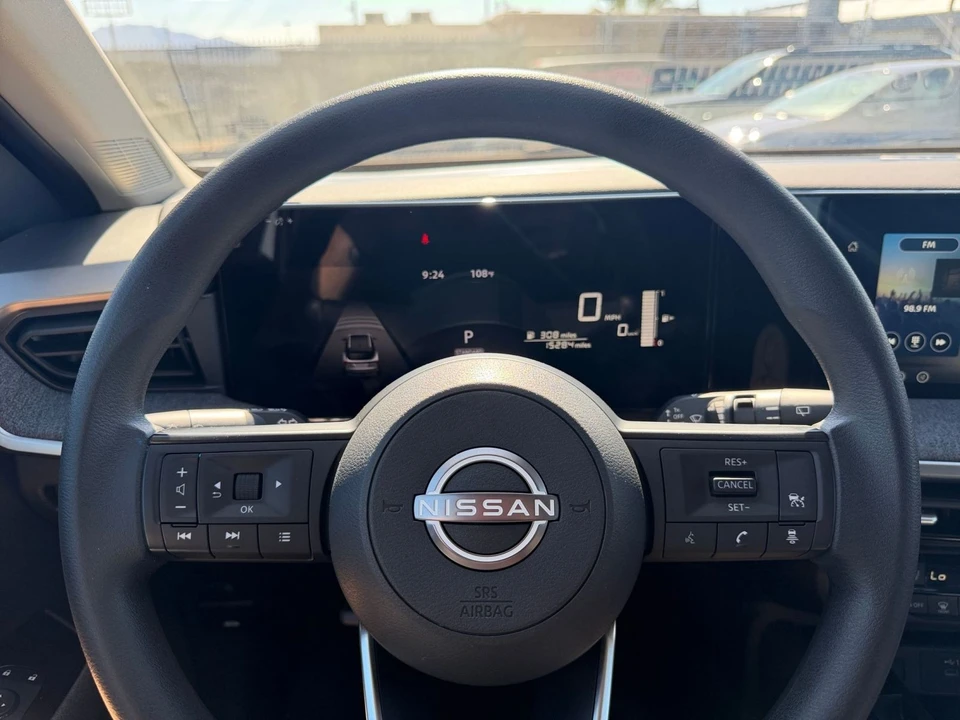 2026 Nissan Kicks - Image 28 of 31