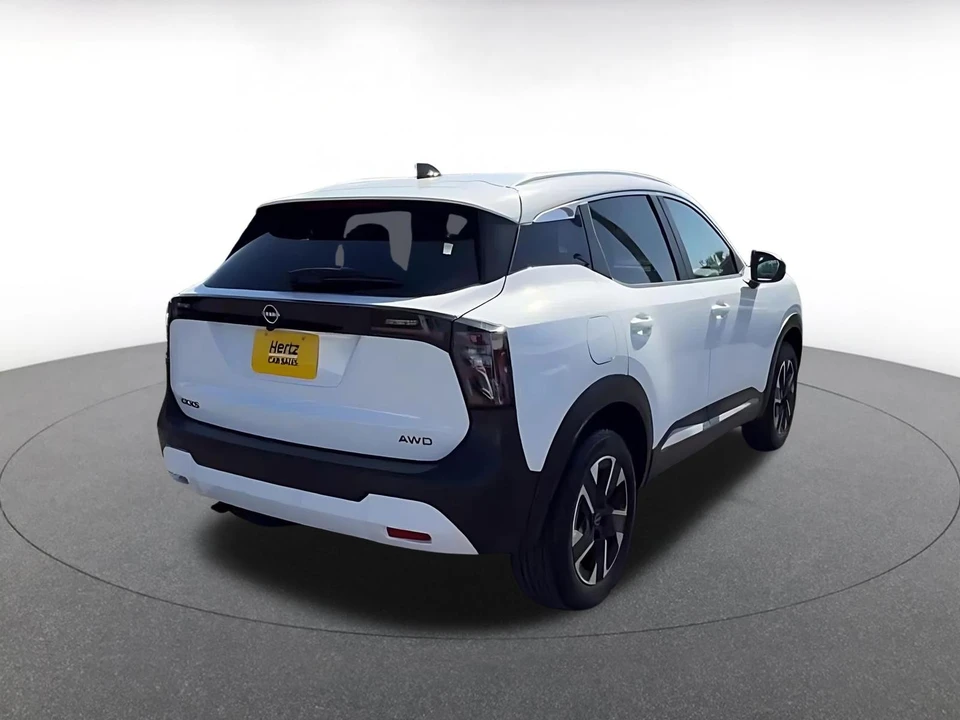 2026 Nissan Kicks - Image 16 of 31
