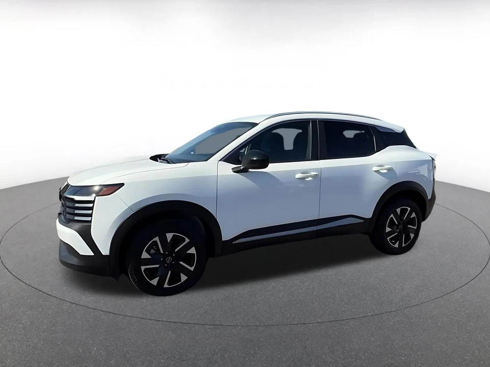 2026 Nissan Kicks - Image 9 of 31