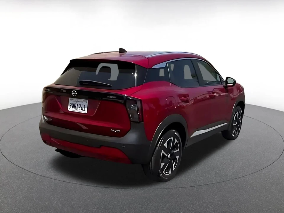 2026 Nissan Kicks - Image 16 of 31