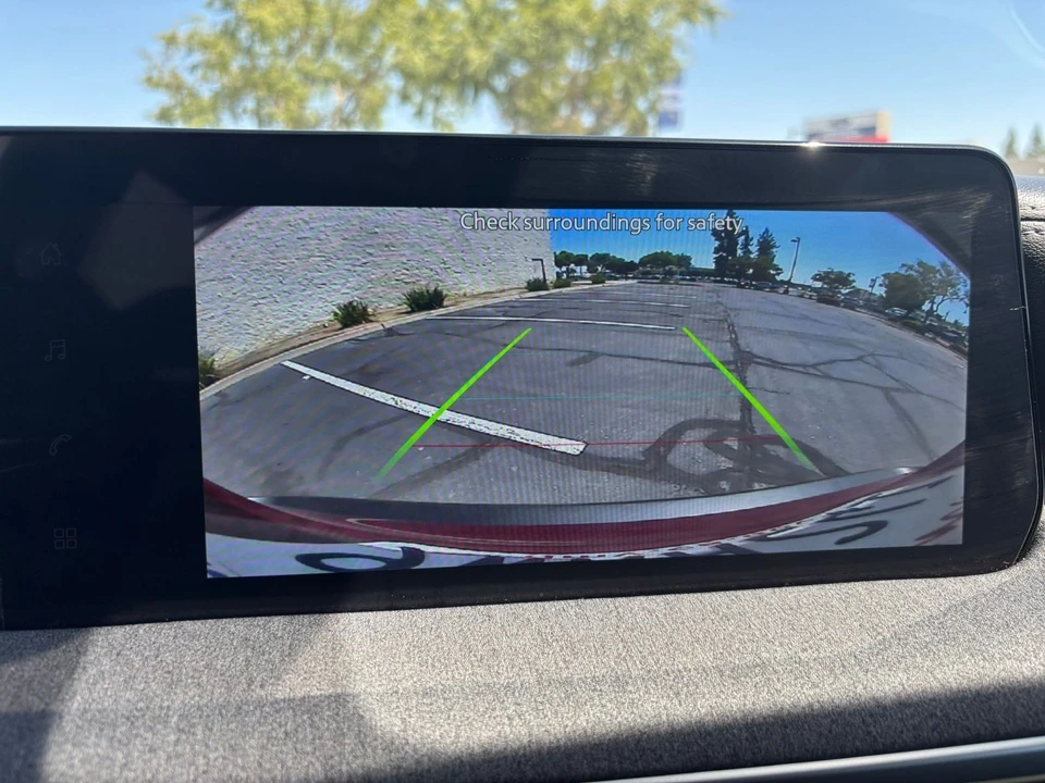 2026 Nissan Kicks - Image 24 of 31