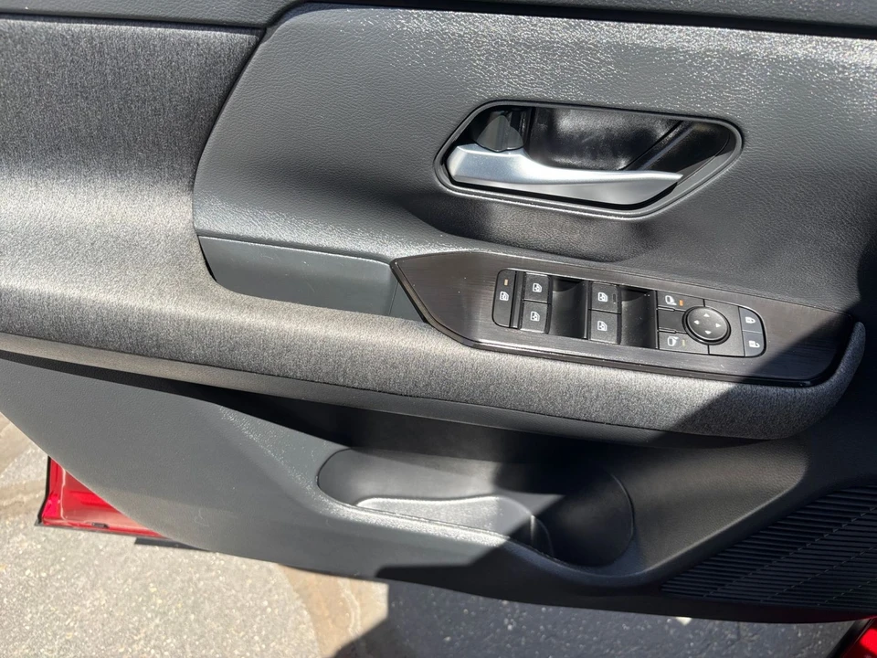 2026 Nissan Kicks - Image 20 of 31