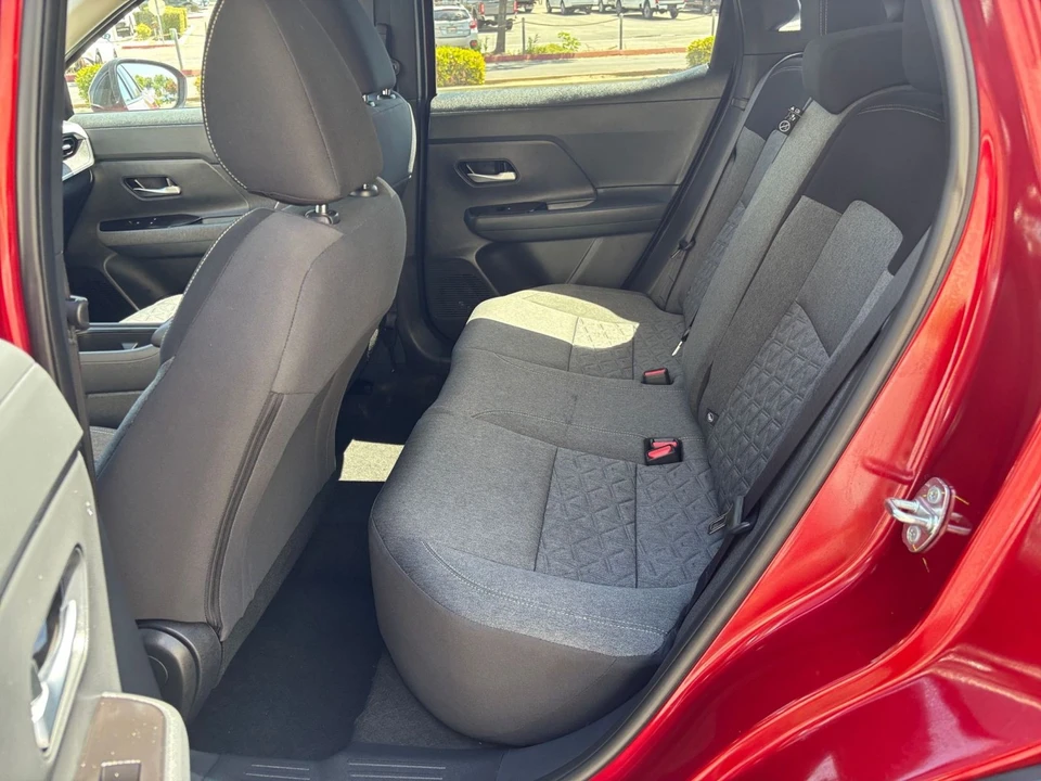 2026 Nissan Kicks - Image 26 of 31