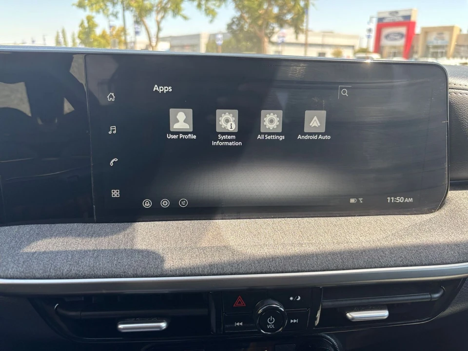 2026 Nissan Kicks - Image 22 of 31