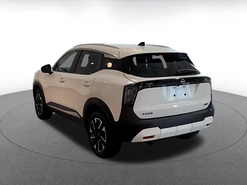 2026 Nissan Kicks - Image 14 of 31