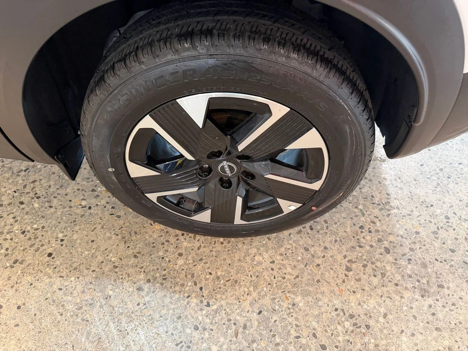 2026 Nissan Kicks - Image 30 of 31