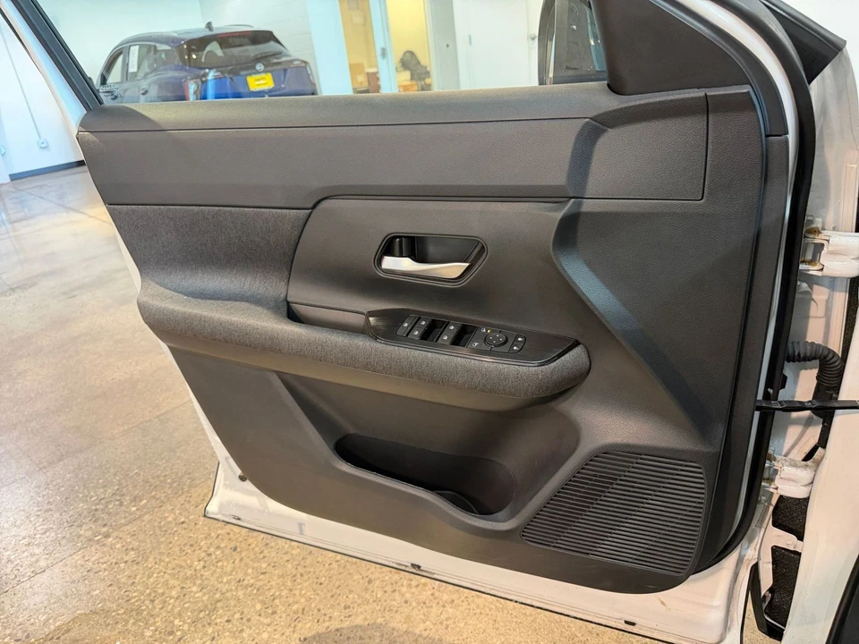 2026 Nissan Kicks - Image 20 of 31