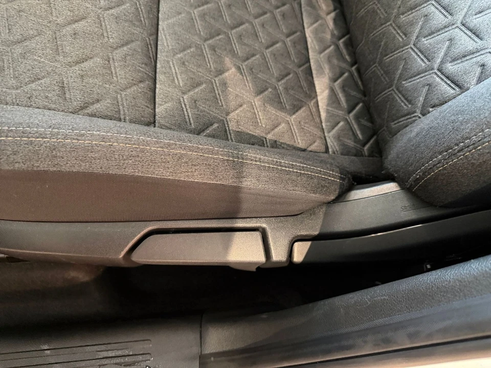2026 Nissan Kicks - Image 23 of 31
