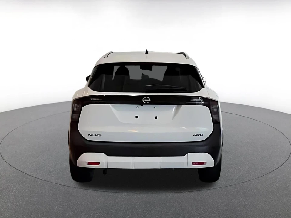 2026 Nissan Kicks - Image 4 of 31