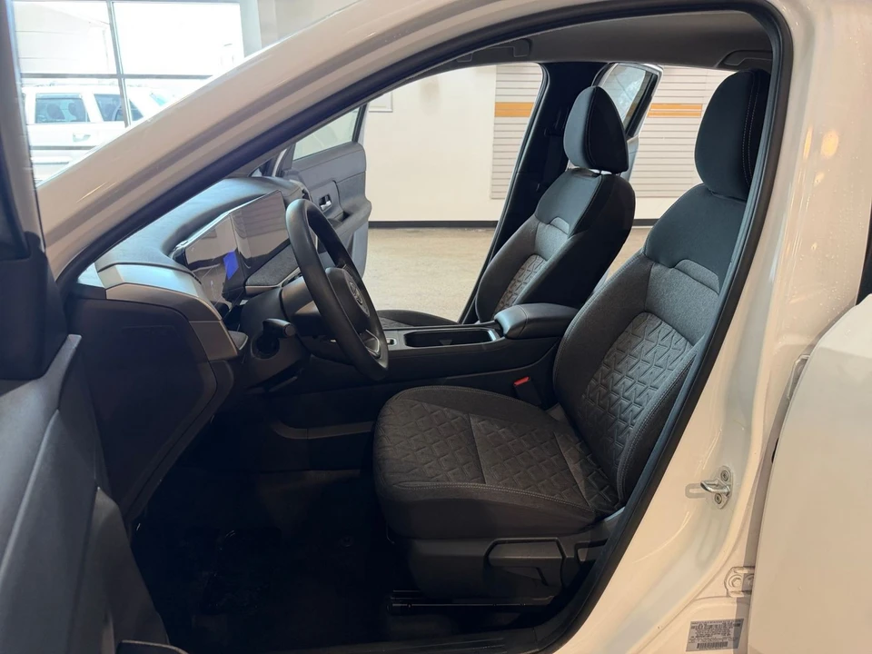 2026 Nissan Kicks - Image 27 of 31