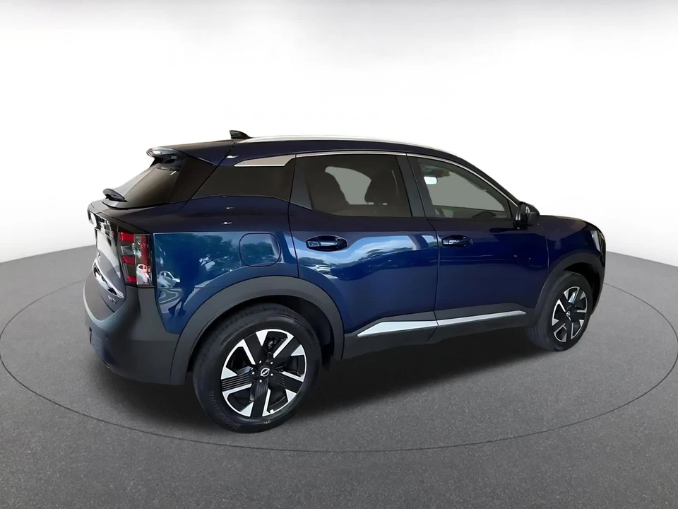 2026 Nissan Kicks - Image 17 of 31