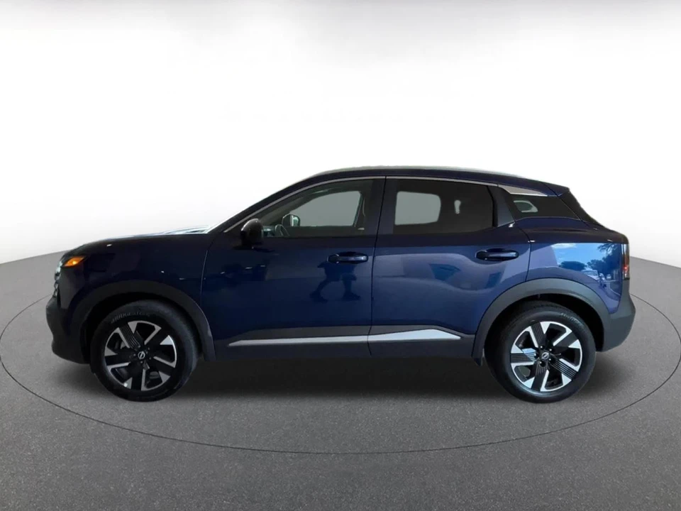 2026 Nissan Kicks - Image 9 of 31