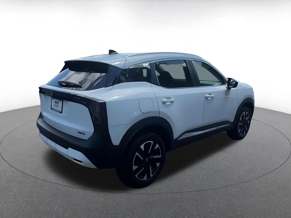 2026 Nissan Kicks - Image 16 of 31