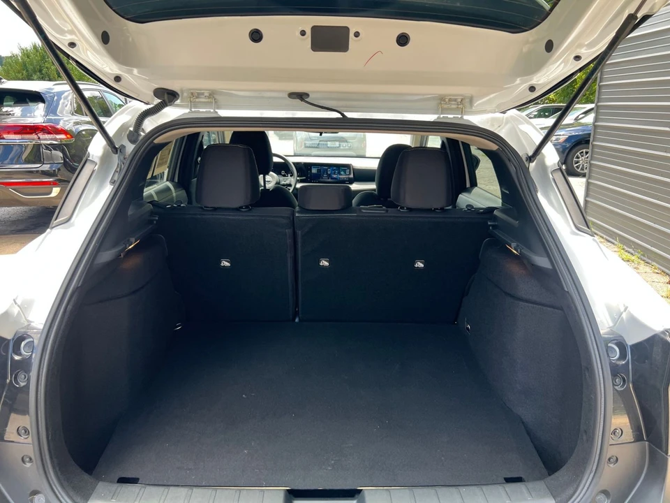 2026 Nissan Kicks - Image 28 of 31
