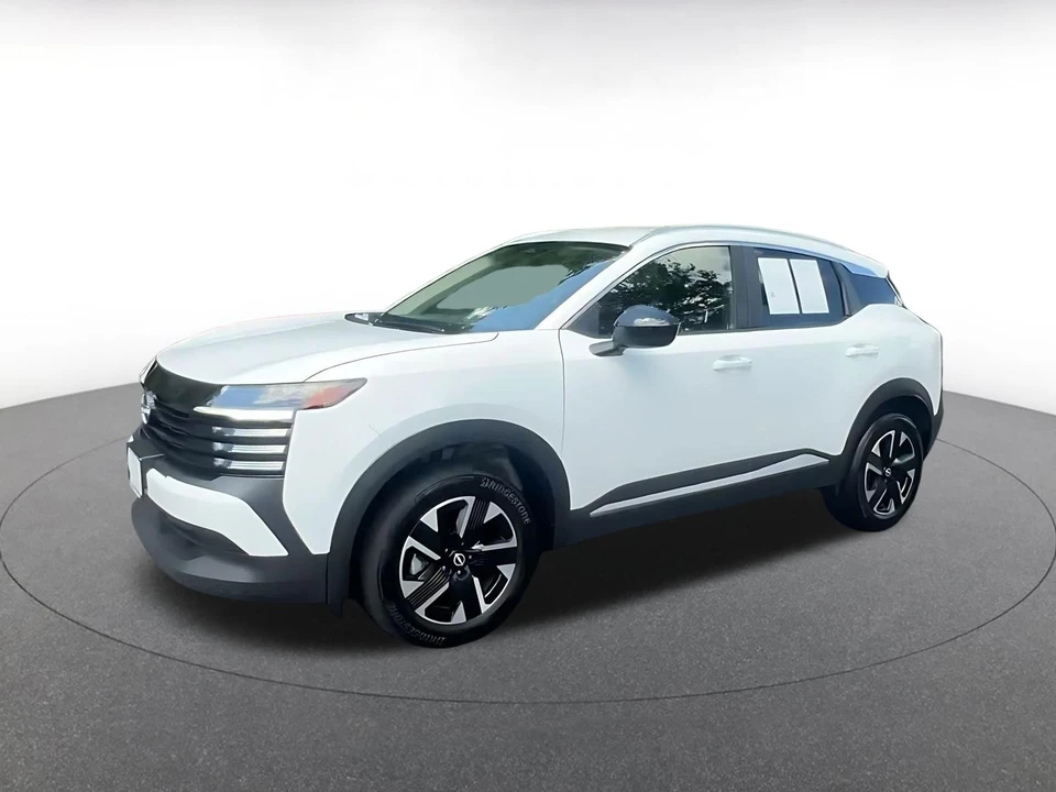 2026 Nissan Kicks - Image 8 of 31