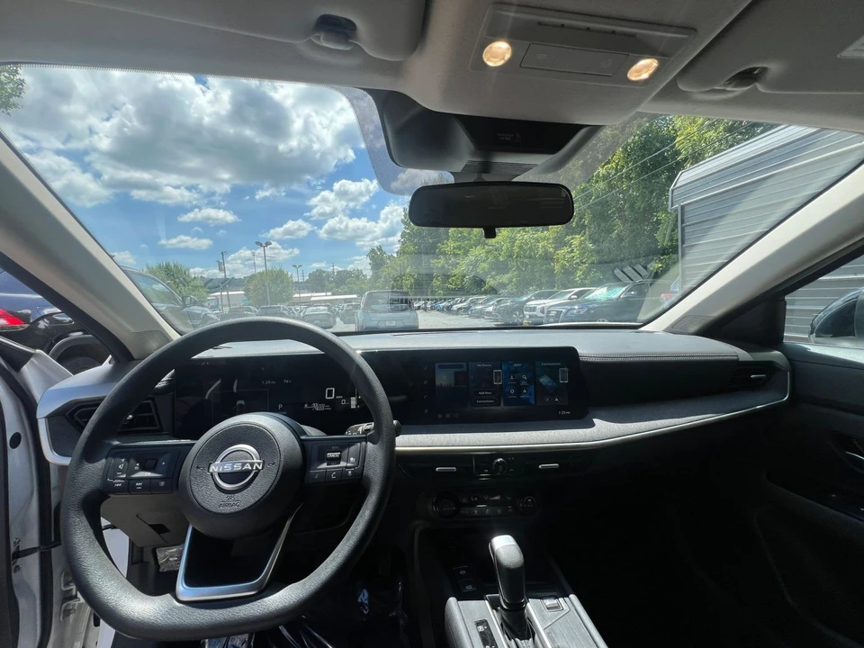 2026 Nissan Kicks - Image 30 of 31