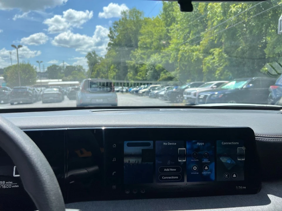 2026 Nissan Kicks - Image 18 of 31