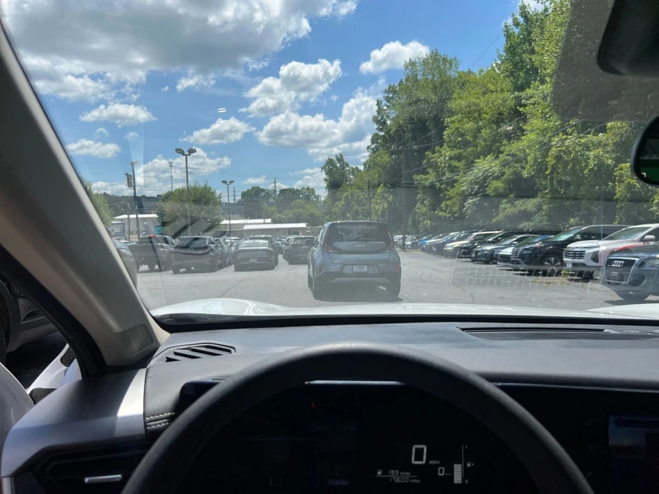 2026 Nissan Kicks - Image 31 of 31