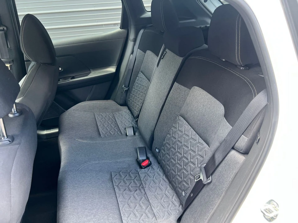 2026 Nissan Kicks - Image 23 of 31