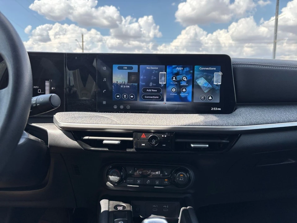 2026 Nissan Kicks - Image 19 of 31