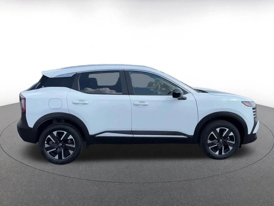 2026 Nissan Kicks - Image 18 of 31