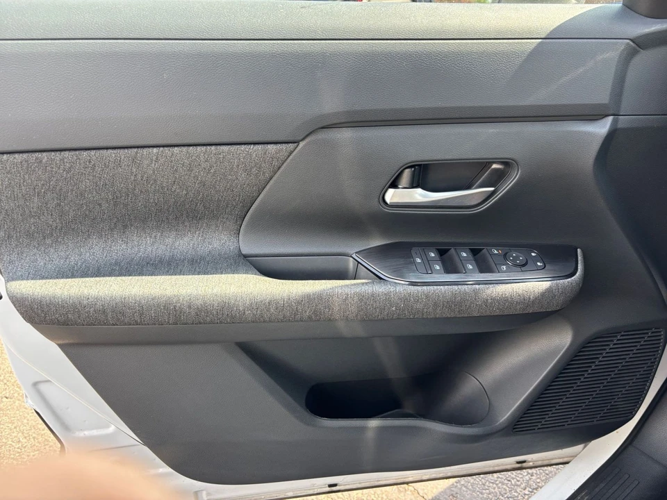 2026 Nissan Kicks - Image 20 of 31
