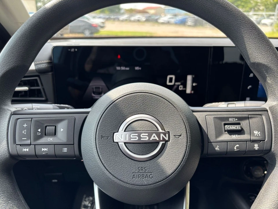 2026 Nissan Kicks - Image 27 of 31