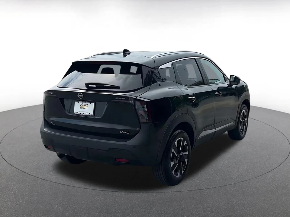 2026 Nissan Kicks - Image 15 of 31
