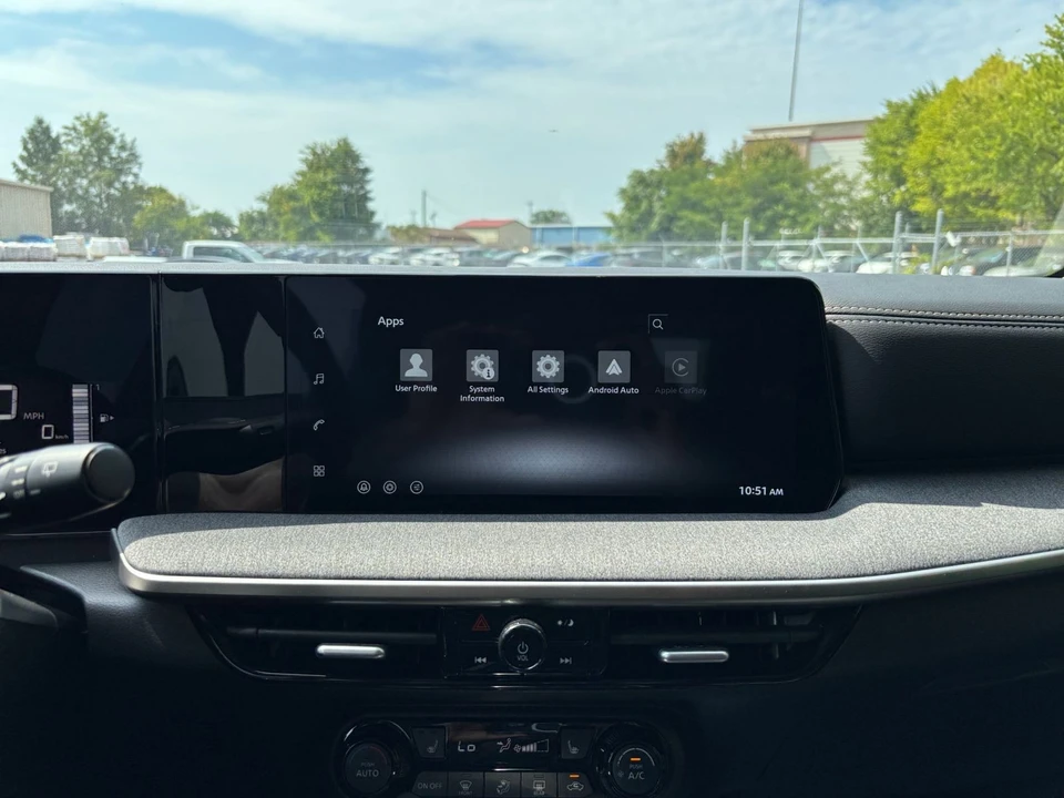 2026 Nissan Kicks - Image 21 of 31