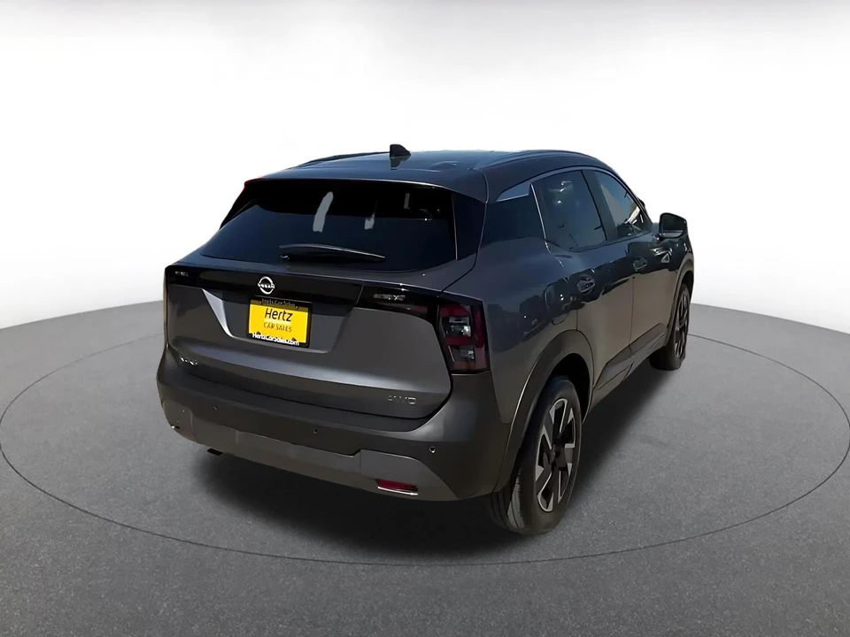 2026 Nissan Kicks - Image 15 of 31