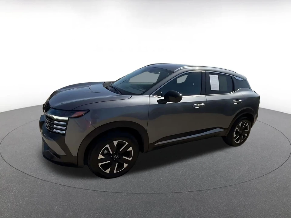 2026 Nissan Kicks - Image 9 of 31