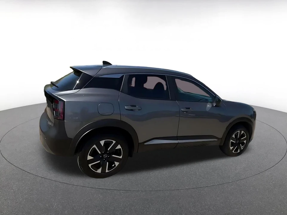 2026 Nissan Kicks - Image 16 of 31