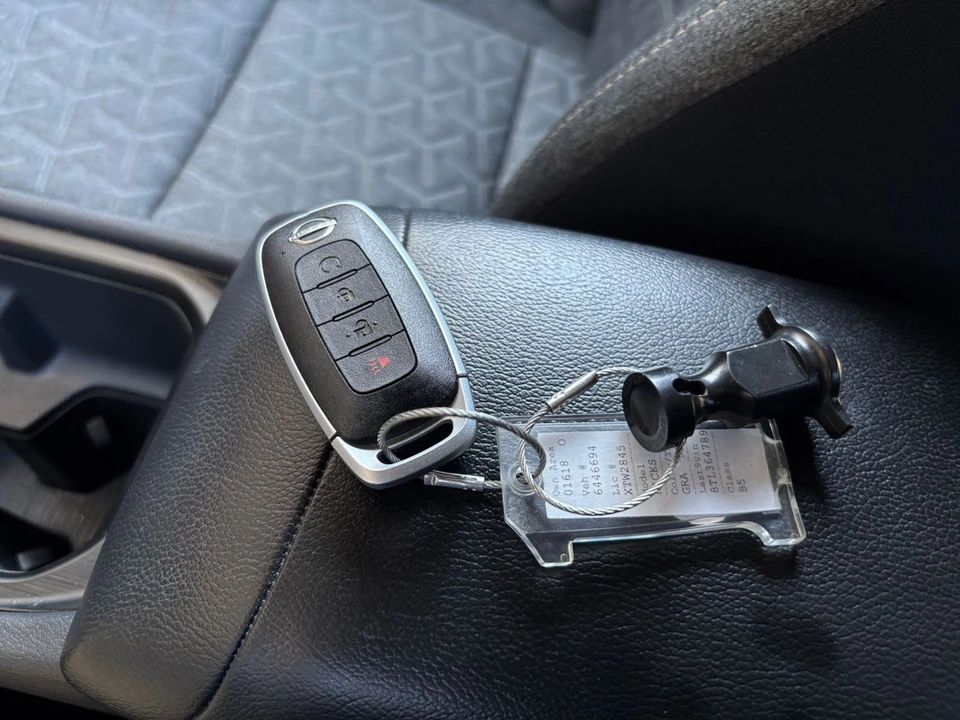 2026 Nissan Kicks - Image 22 of 31