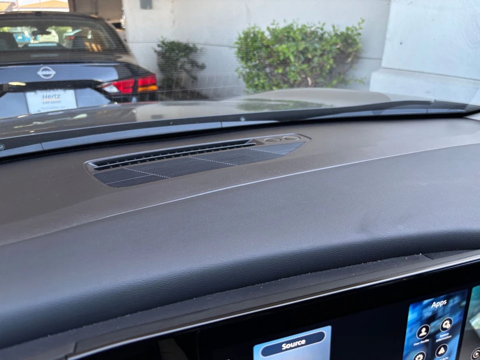2026 Nissan Kicks - Image 18 of 31
