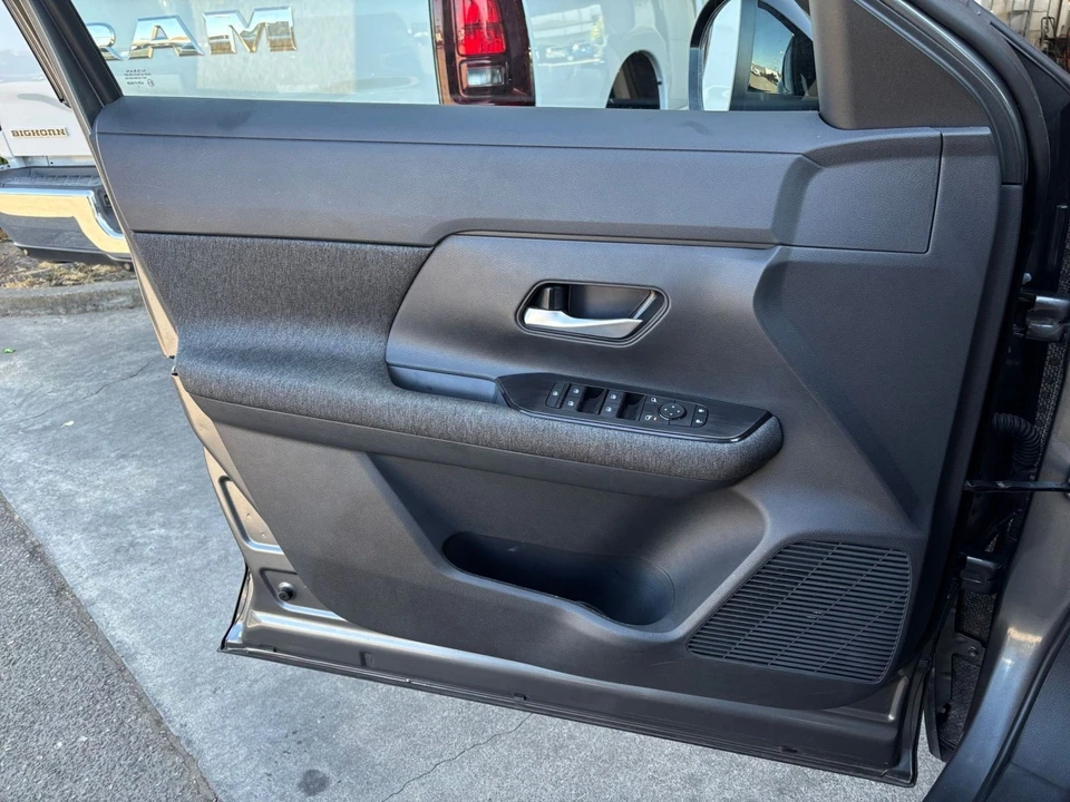 2026 Nissan Kicks - Image 20 of 31