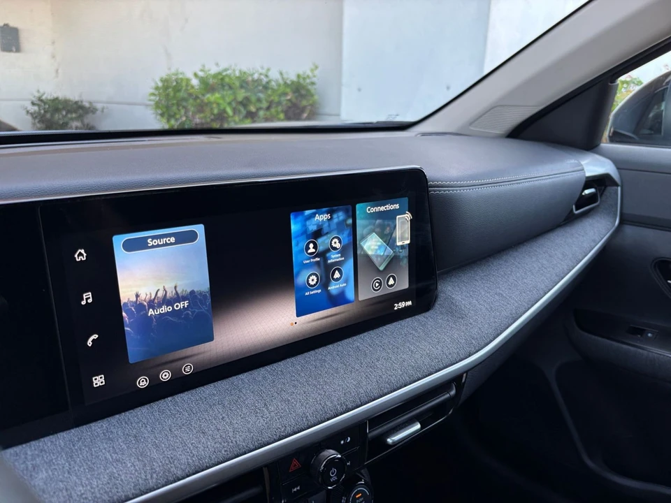 2026 Nissan Kicks - Image 21 of 31