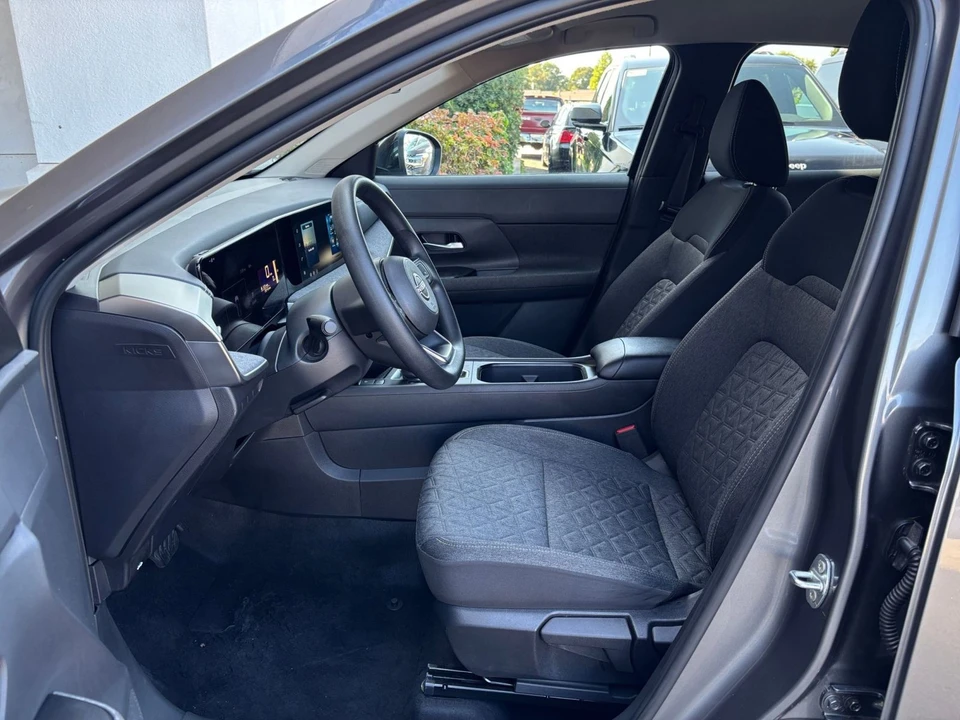 2026 Nissan Kicks - Image 27 of 31