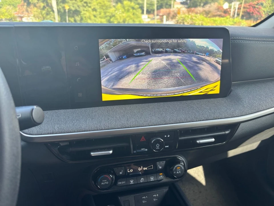 2026 Nissan Kicks - Image 22 of 31