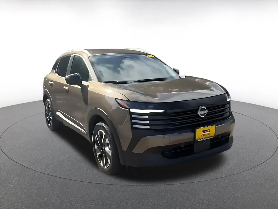 2026 Nissan Kicks - Image 3 of 31