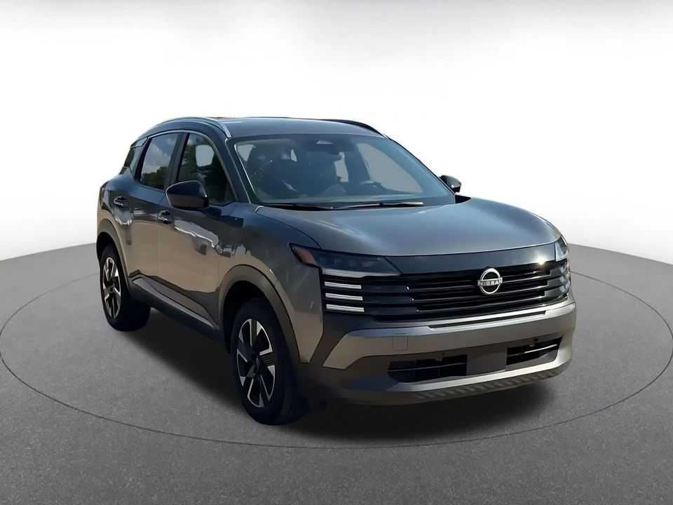 2026 Nissan Kicks - Image 3 of 31
