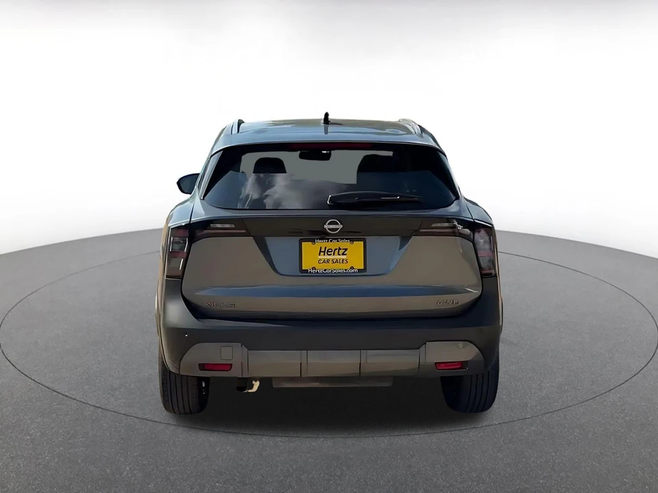 2026 Nissan Kicks - Image 14 of 31