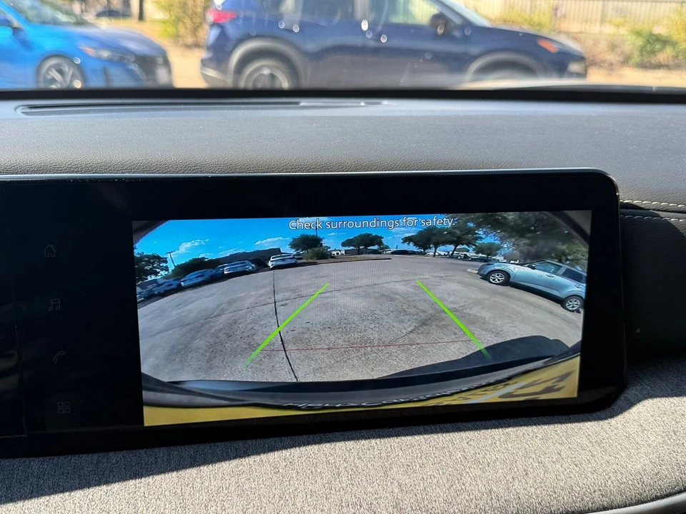 2026 Nissan Kicks - Image 26 of 31